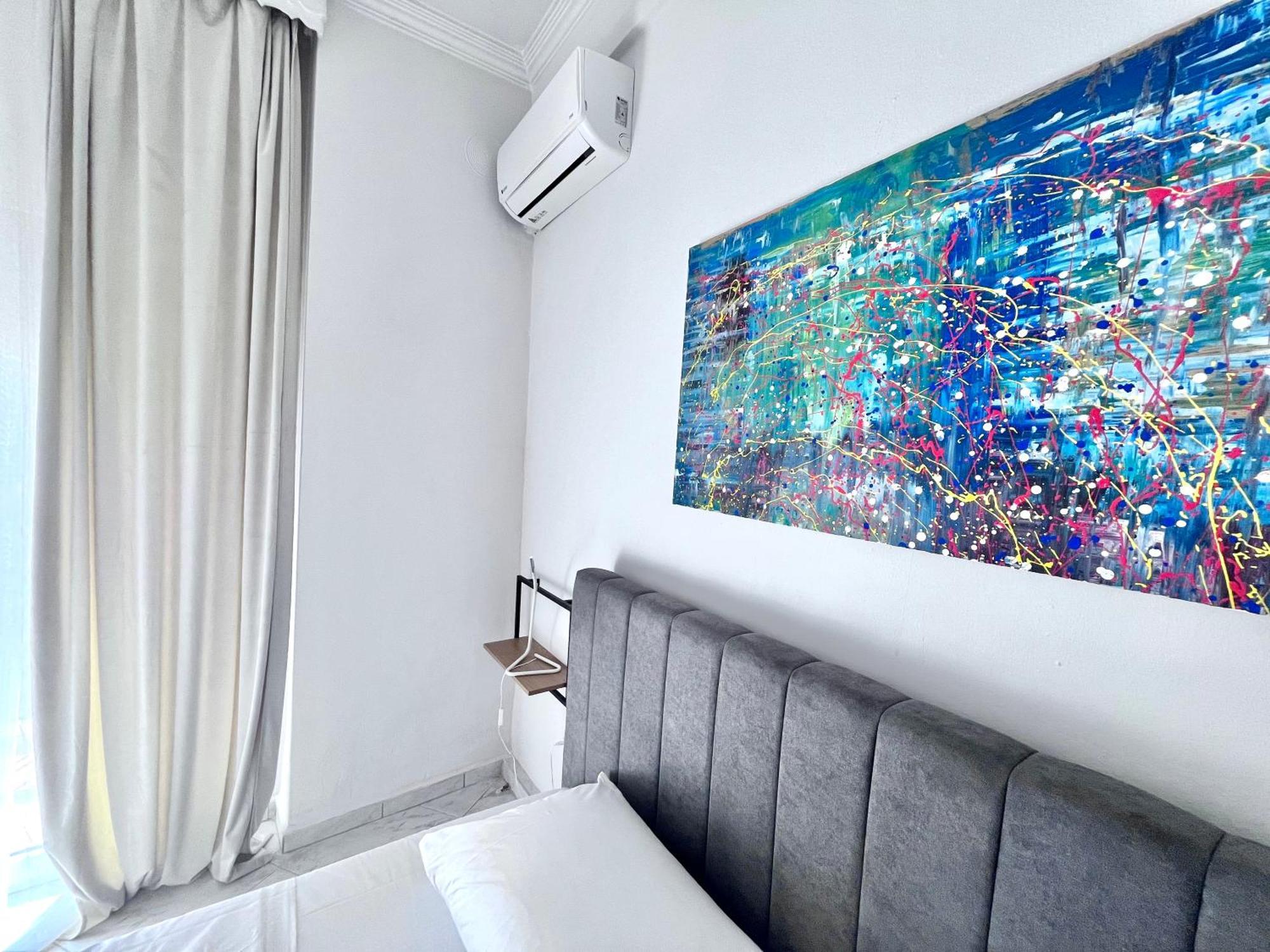 Central 7 - Stylish Apartment Komotiní Kültér fotó